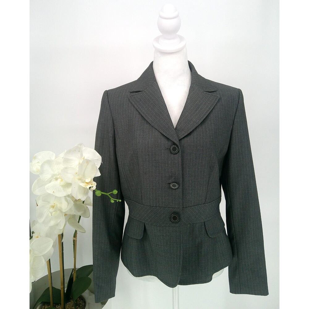 Tahari Arthur S. Levine Womens Gray Pinstripe Three Button Career Blazer Size 8